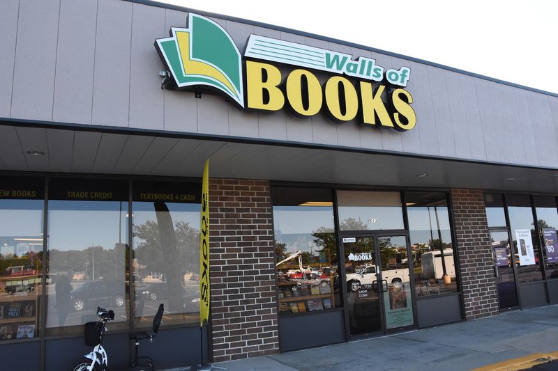 Walls Of Books, Ankeny