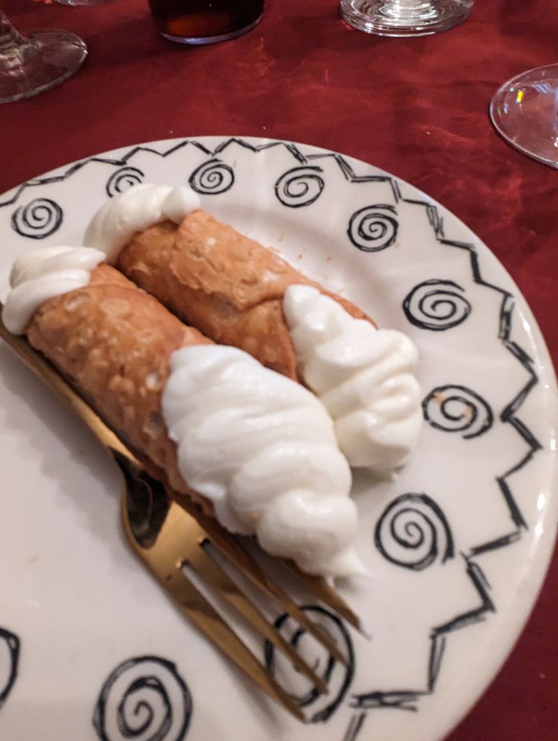 Cannoli Gives Dinner Its Crisp Final Chapter