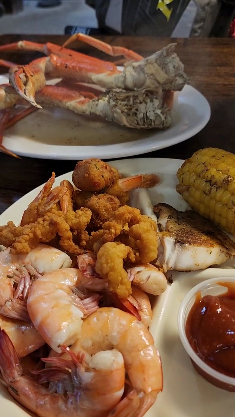 Friday And Saturday Bring Out The Seafood Dinner Buffet