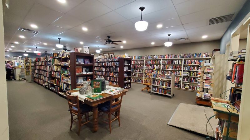 Hedgehog Books, Fort Scott