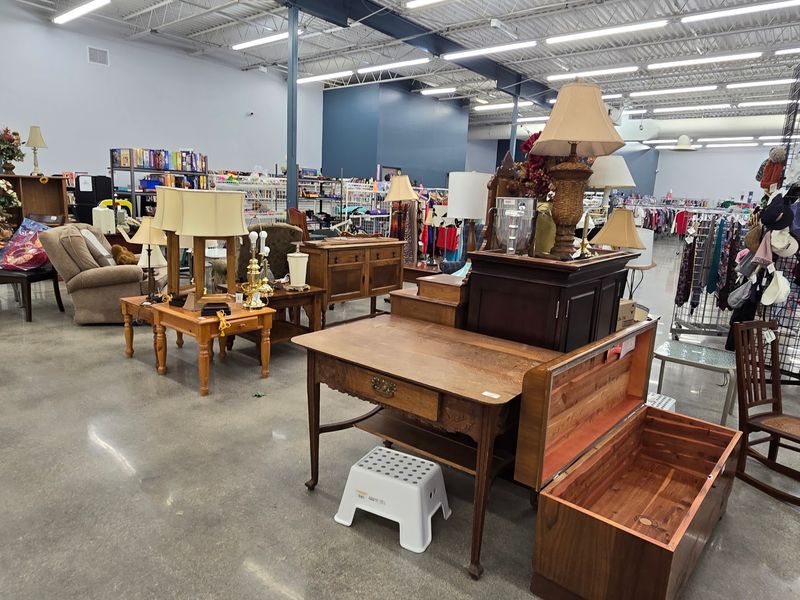 Hillcrest Thrift Store, Overland Park, Kansas