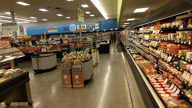 A Grocery Store That Runs On Word Of Mouth