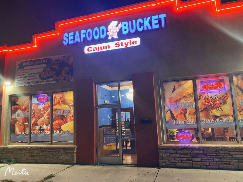 Red Lobster - Honorable Mention Note