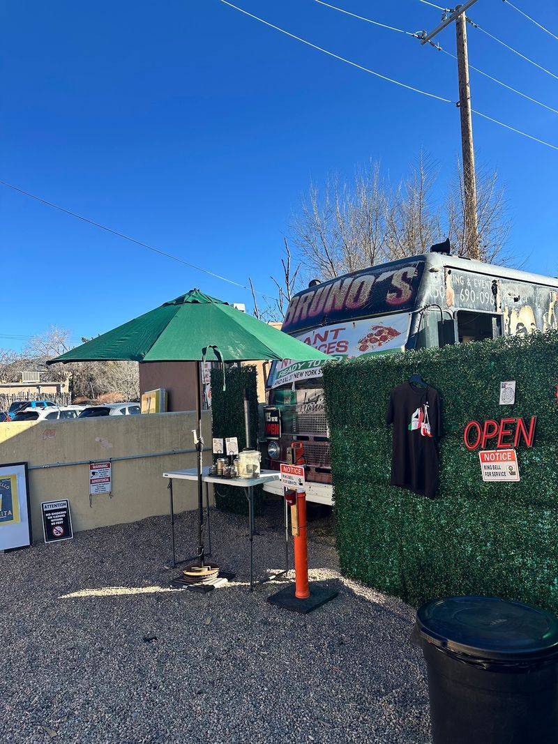 Bruno's Pizzeria, Santa Fe