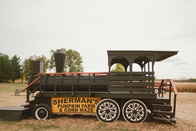 Sherman's Pumpkin Farm & Corn Maze, Manchester