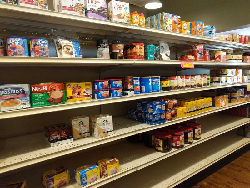 Scratch-And-Dent Deals That Stretch A Grocery Budget
