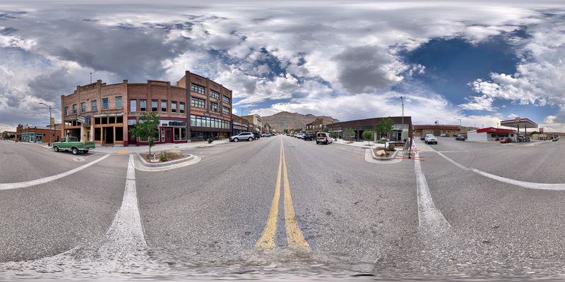Why Locals Keep Choosing Downtown Over Everywhere Else