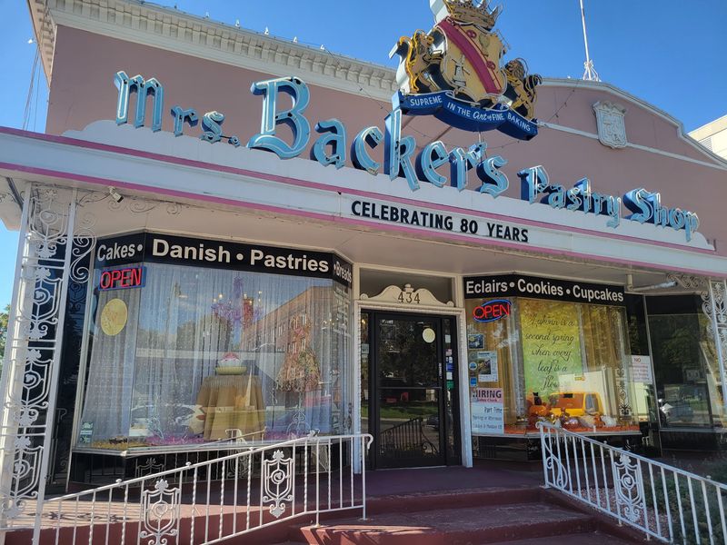 Mrs. Backer's Pastry Shop, Salt Lake City
