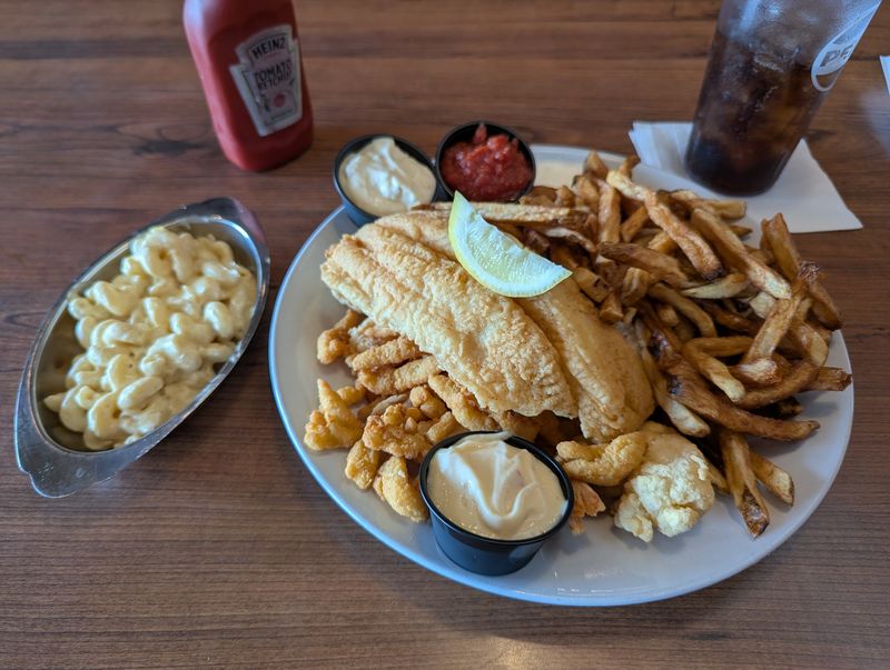 Catfish Charlie's, Dubuque