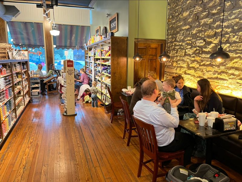 Small-Town St. Marys Makes The Drive Easy