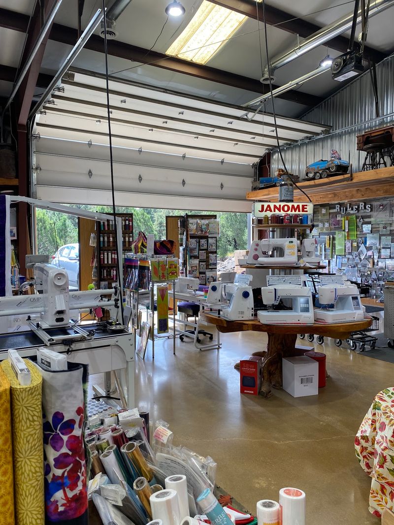 The Retreat Center Feels Made For Creative Getaways