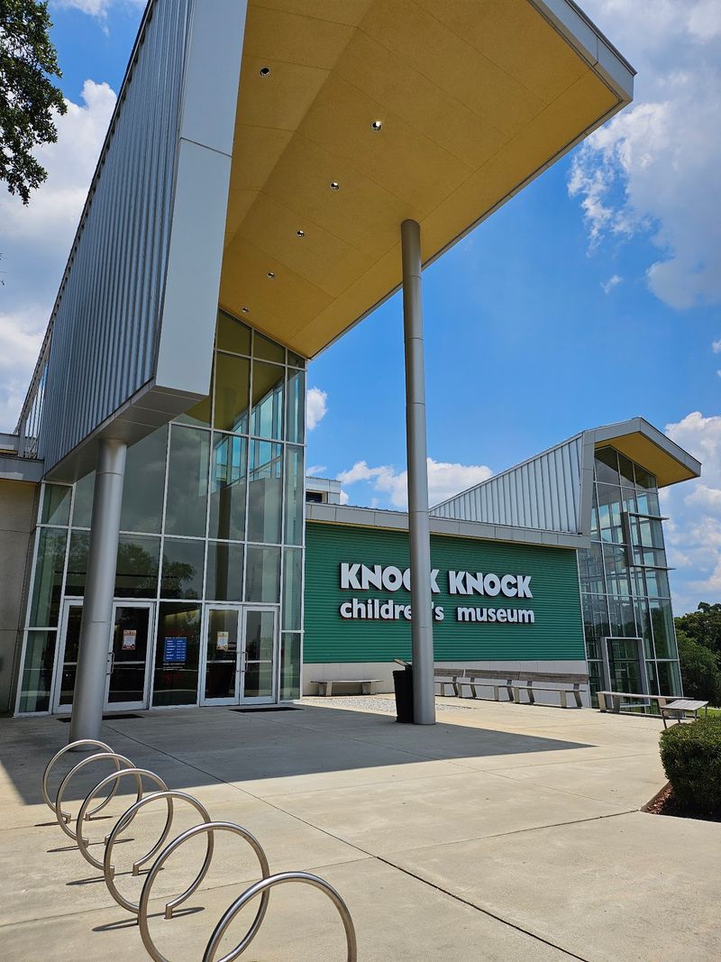 Notice The Building Before The Exhibits