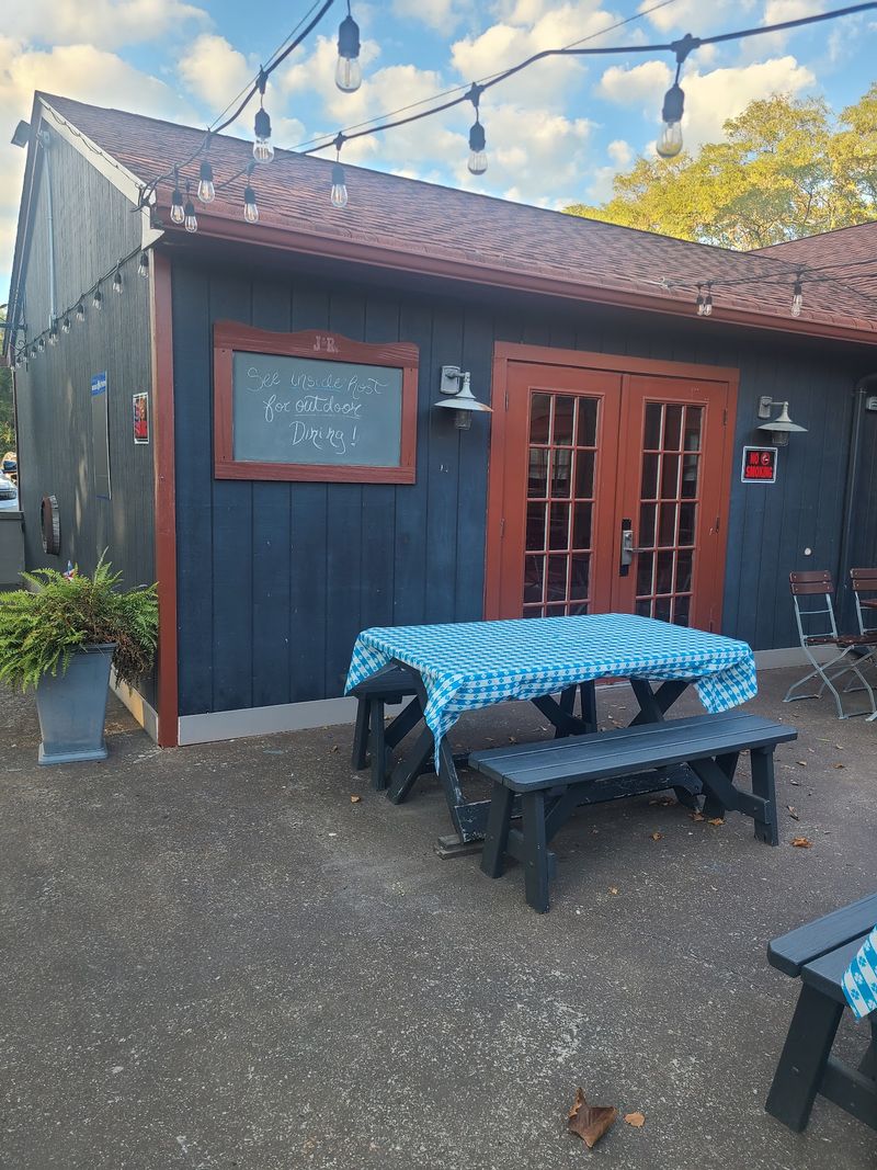 J&R's Steak House