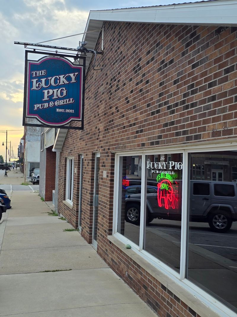 Lucky Pig Pub & Grill, Ogden