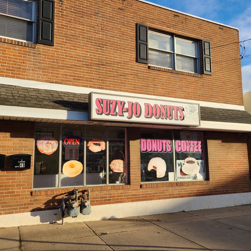 Suzy-Jo Donuts
