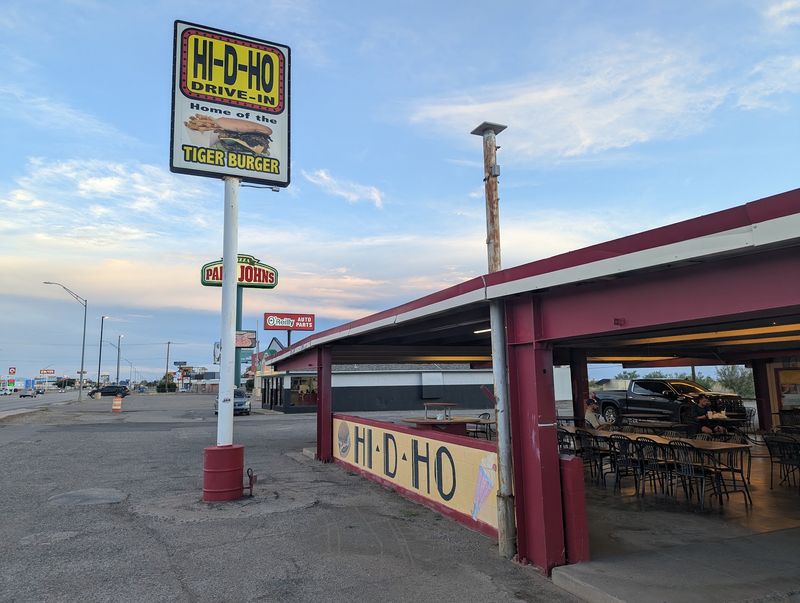 Hi-D-Ho Drive In