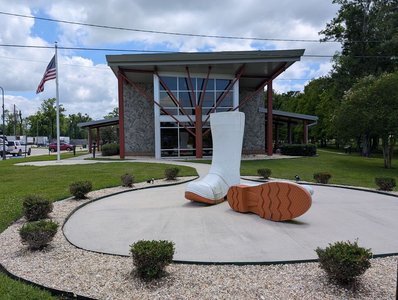 Use The Statue As Your Bayou Country Starting Point