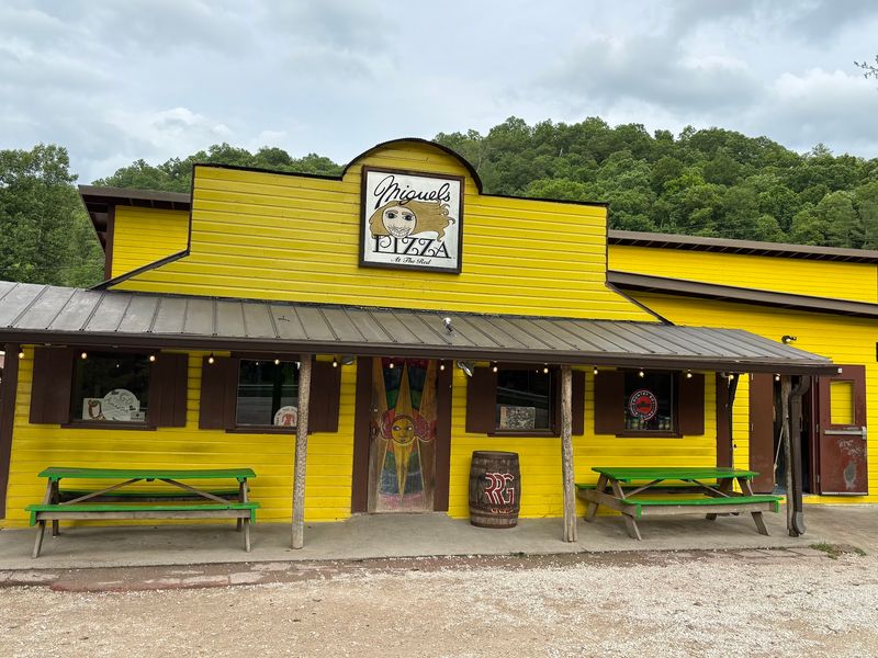 Miguel's Pizza