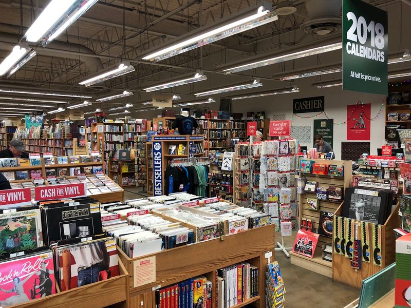 Half Price Books, Overland Park
