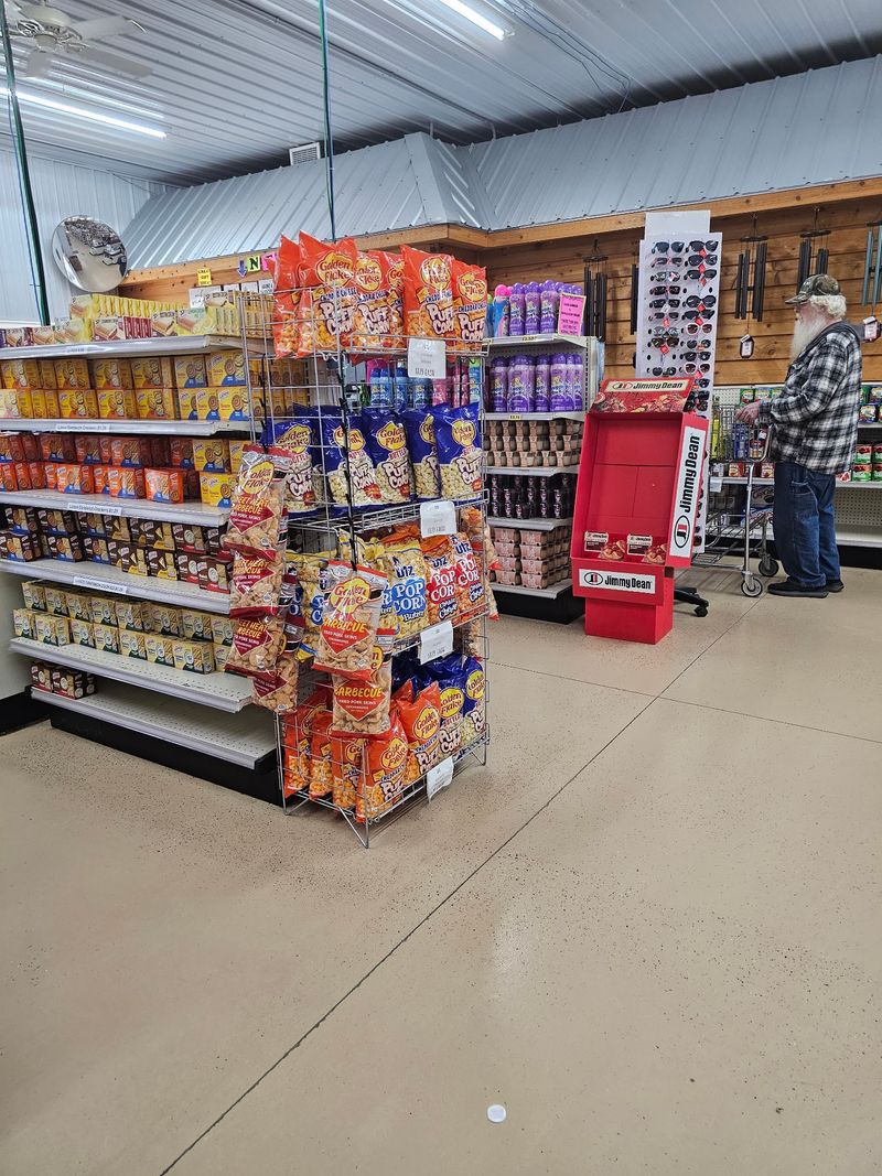 The Store's Location Keeps A Simple Weekly Schedule