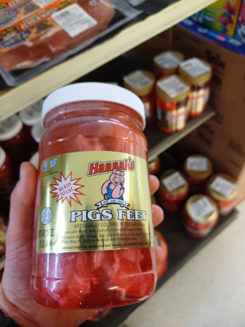 Open Displays Make Finding Deals More Interactive