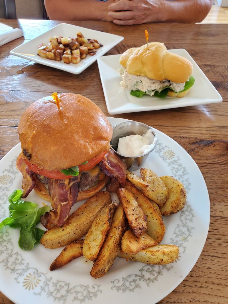 A Café Menu That Goes Beyond Sweets