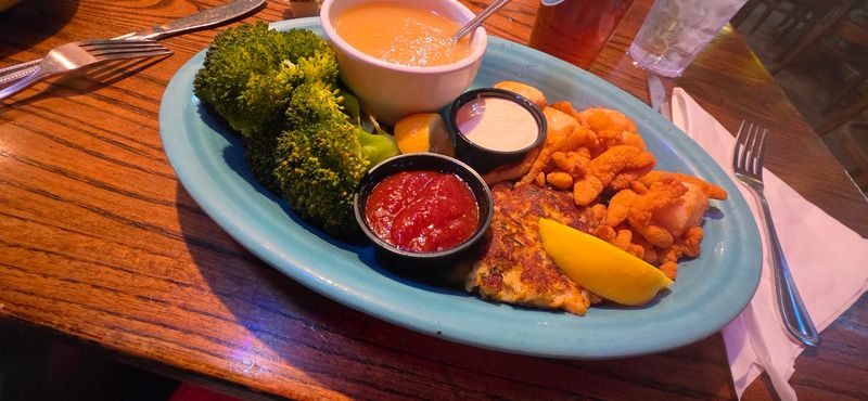 Crab Cakes That Let the Crab Shine