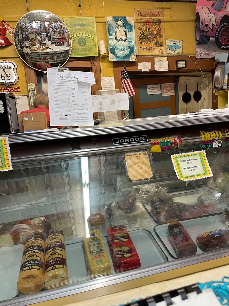 Hours, Timing And Beating The Lunch Crowd