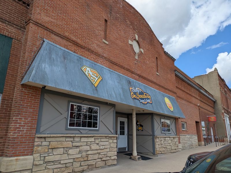 Sally's On Broadway, Springville