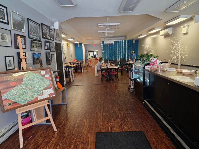 Kat's Cafe & Restaurant