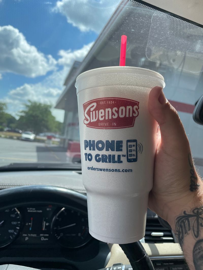 Potato Teezers, Shakes, And Old-School Sandwiches Fill Out The Order