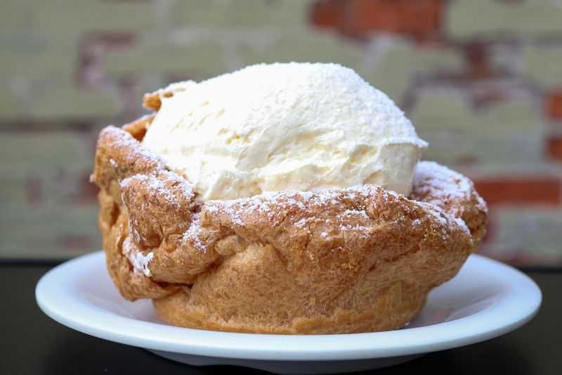 The Legendary Jumbo Cream Puffs