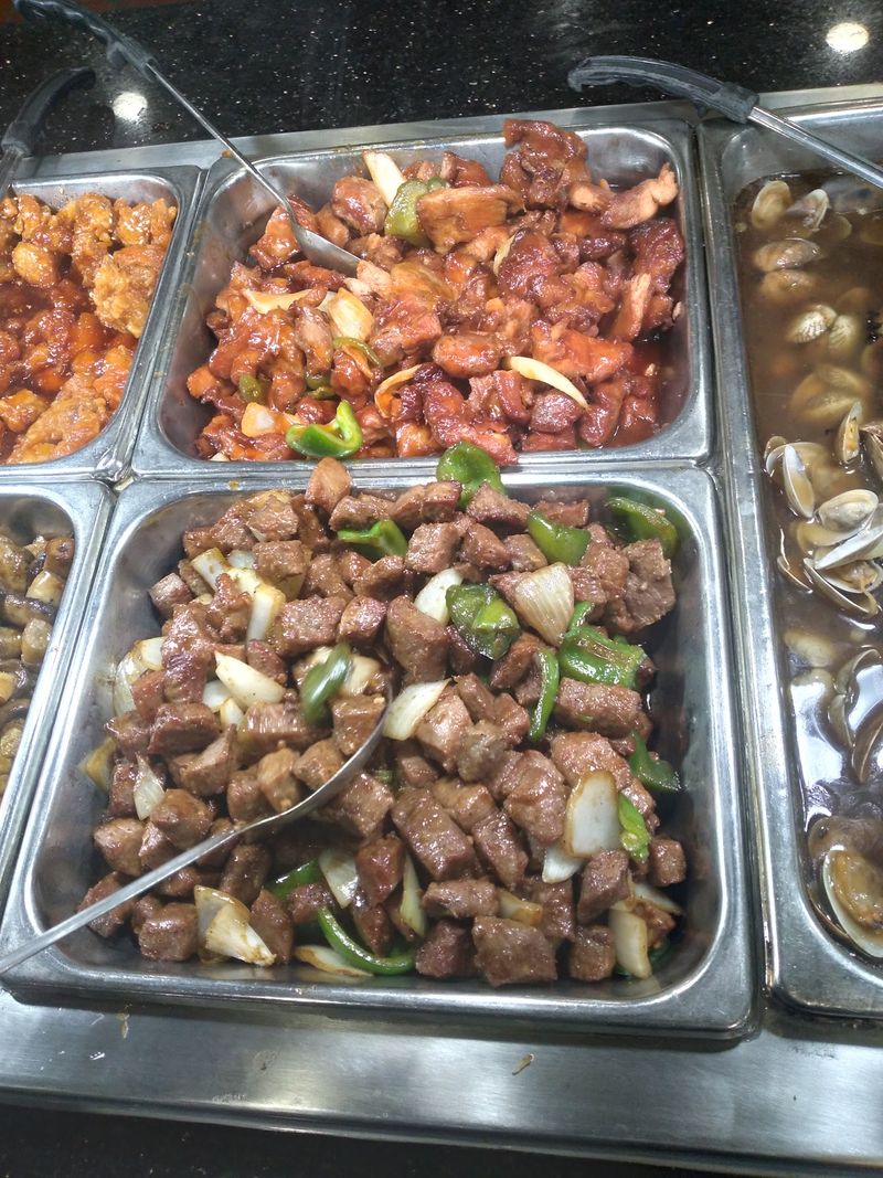 Hot Dishes Stretch Well Beyond The Seafood