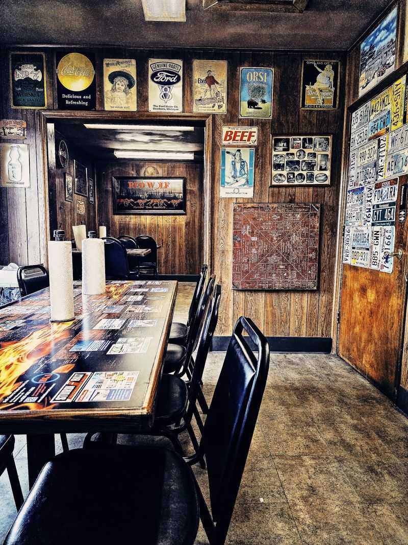 Roy's Hickory Pit BBQ