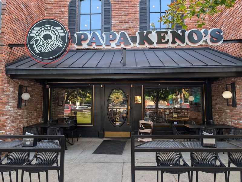 Papa Keno's Pizzeria, Lawrence