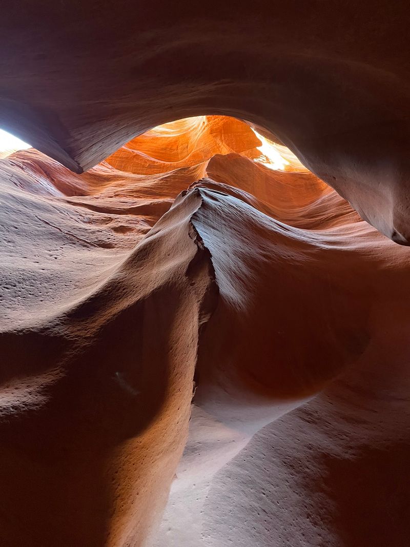 The Slot Canyon Itself: What You Will Actually See