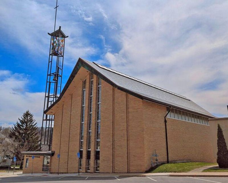 Decorah Lutheran Church, Decorah