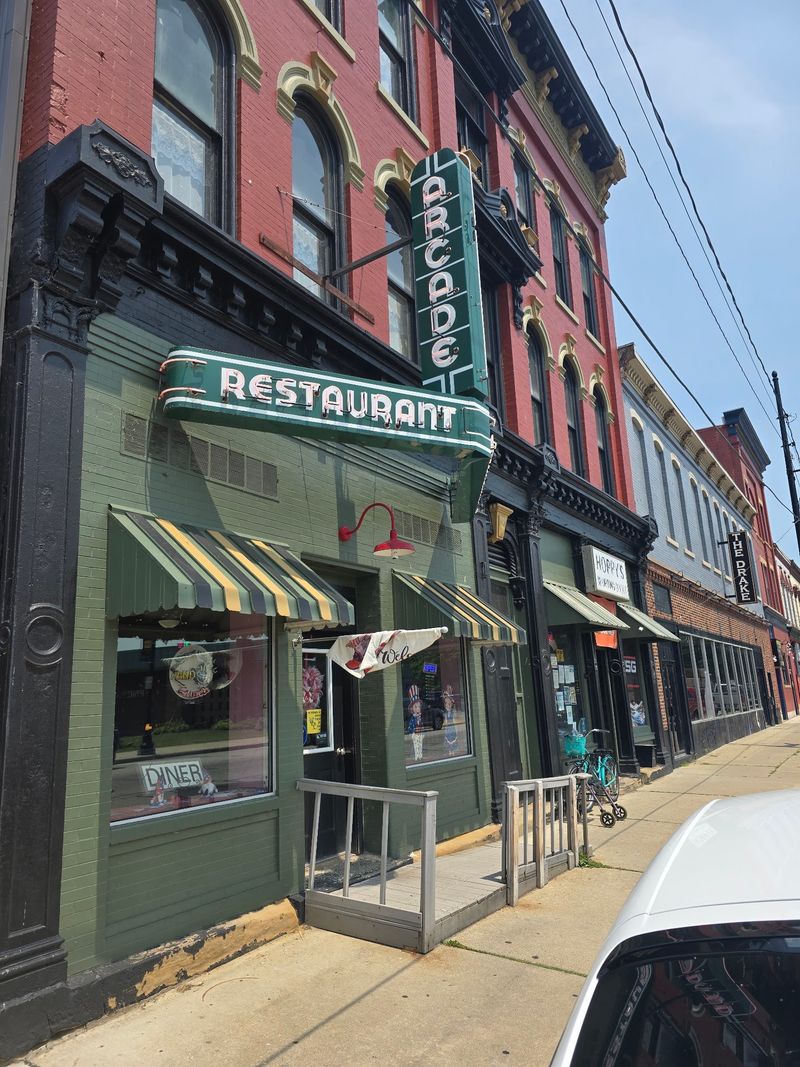 Missy's Arcade Restaurant
