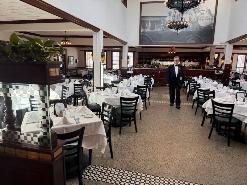 A Lively Atmosphere and Service to Match