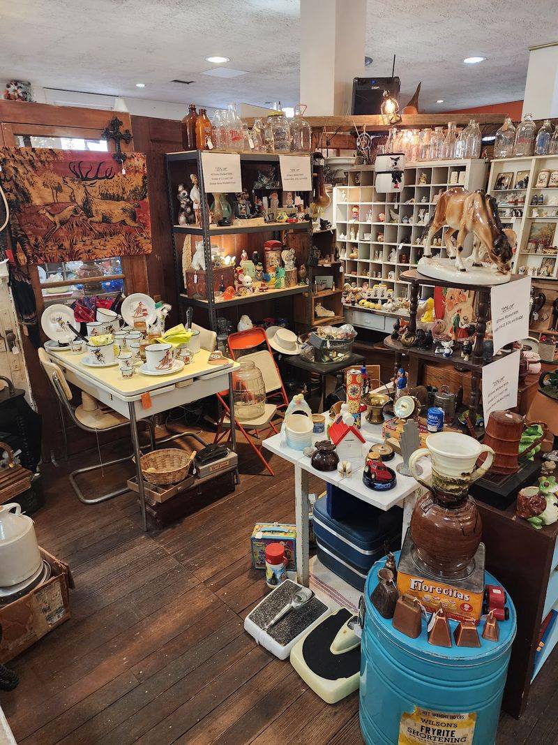 Boot Hill Antiques, Dodge City, KS