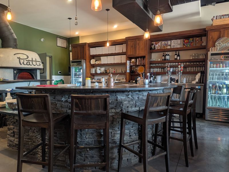 Piatto Neapolitan Pizzeria