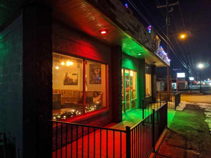 Weller's Bistro, Layton