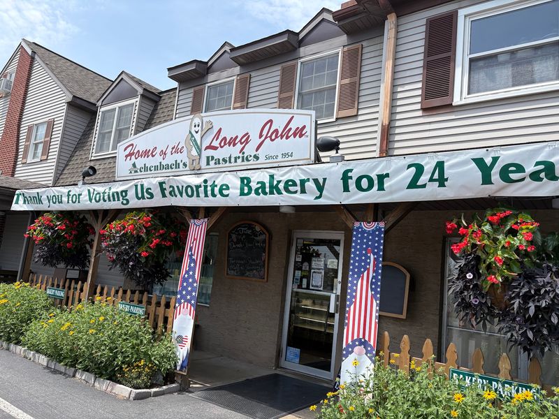 Achenbach's Pastries