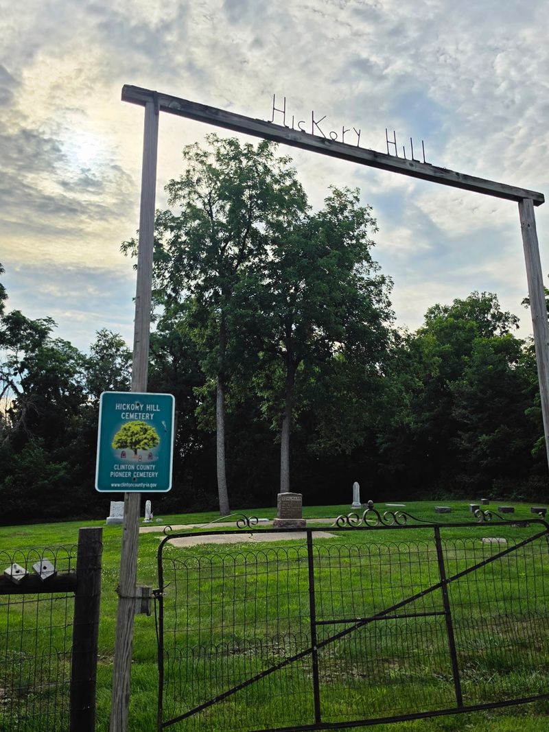 Hickory Hill Cemetery, Charlotte