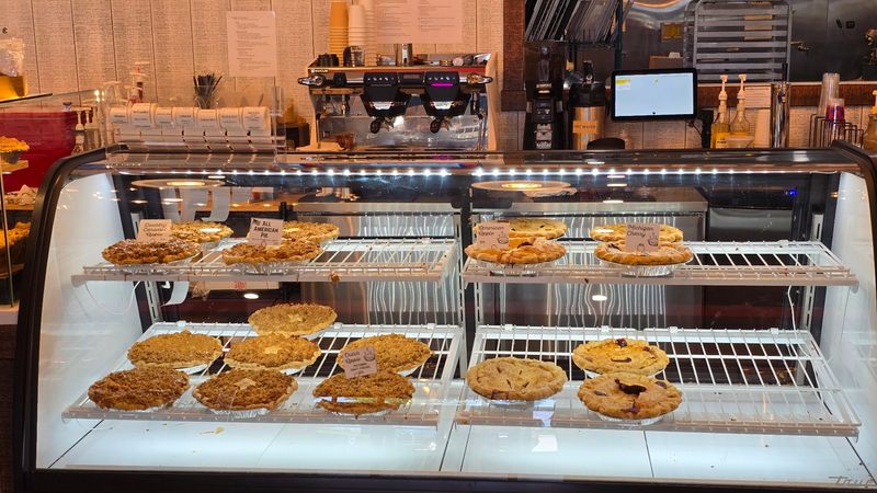 Tree Ripened Peach Pie Has A Short Season To Shine