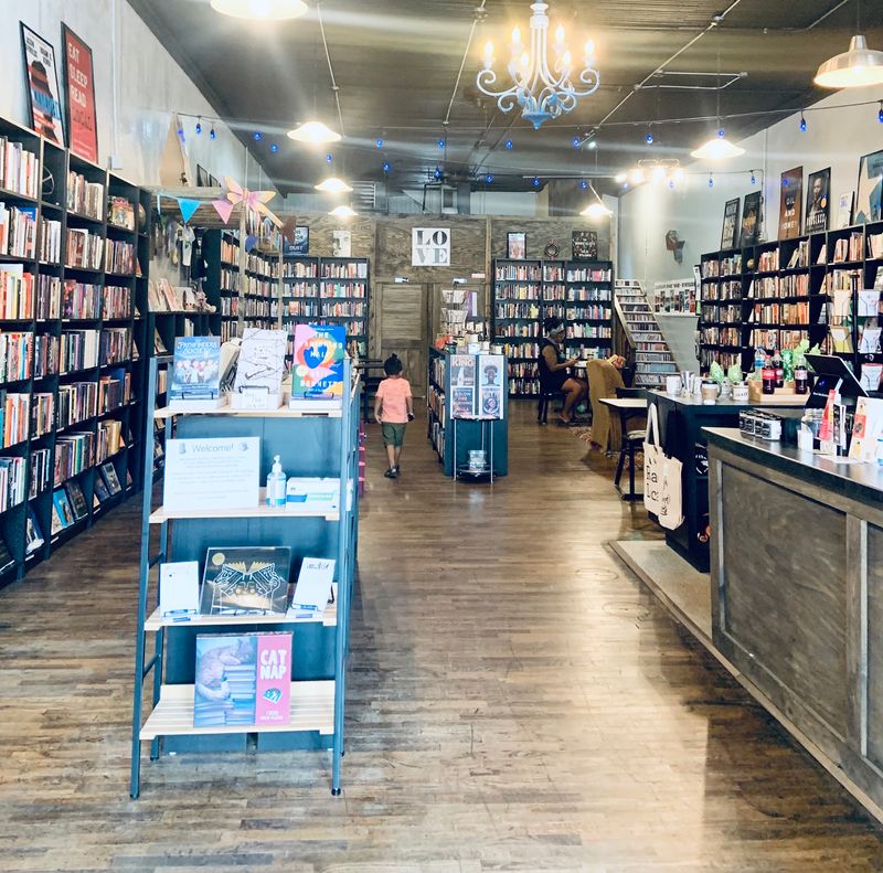 Round Table Bookstore, Topeka