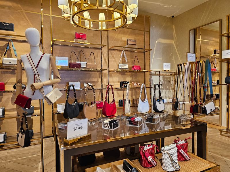Designer Labels Give This Outlet Center Serious Pull