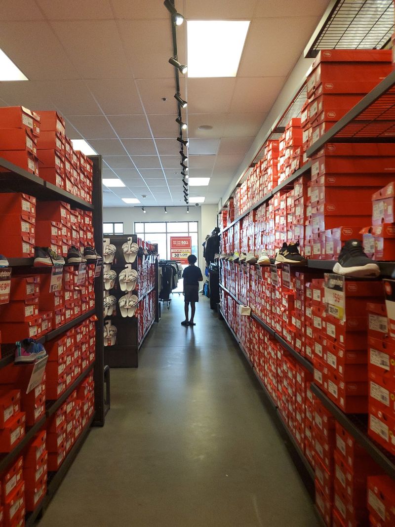 Athletic Brands Make Comparison Shopping Easy