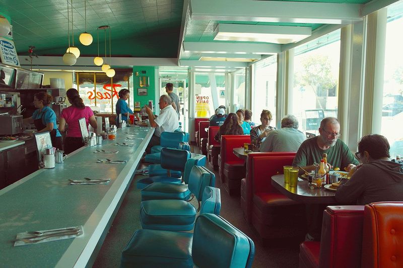 Rae's Restaurant, Santa Monica
