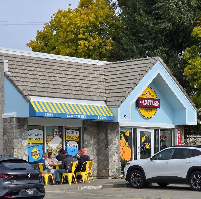 Cutler's Cookies and Sandwiches, Bountiful